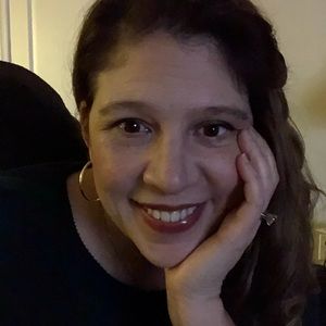 Meet your Posher, Amy